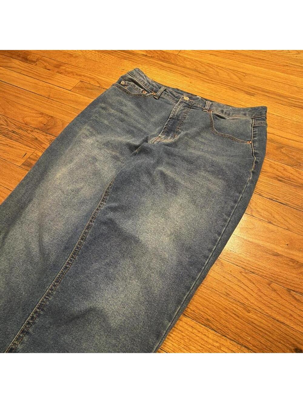 Frye Women's Blue and Navy Jeans